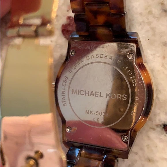 Michael Kors Tortoise Shell Watch - Picture 5 of 5